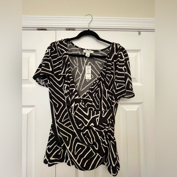 NWT White House Black Market V-Neck Wrap Top - Picture 1 of 3